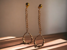 Load image into Gallery viewer, Light Bamboo and chain clip on earrings Kargo Fresh
