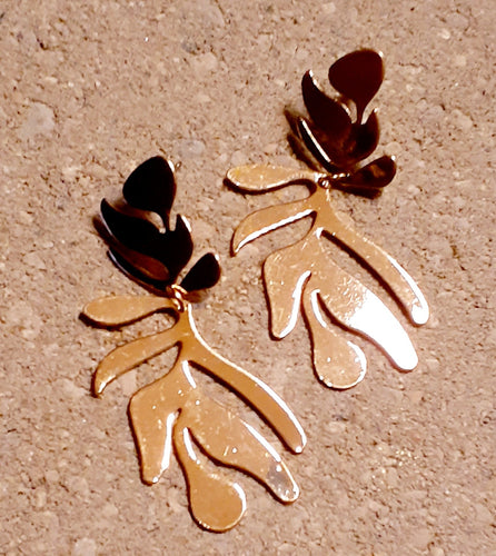 Metal Monstera Leaf Earrings Kargo Fresh