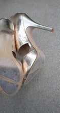 Load image into Gallery viewer, Mettalic Gold Strappy Heels Nine West Size 9 Kargo Fresh
