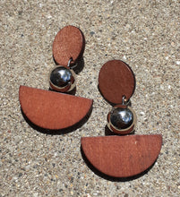 Load image into Gallery viewer, Minimalist Design Wooden Earrings Kargo Fresh
