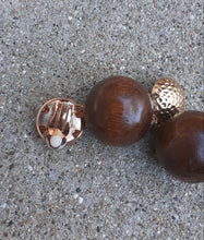 Load image into Gallery viewer, Minimalist Wooden Clip on Earrings Kargo Fresh
