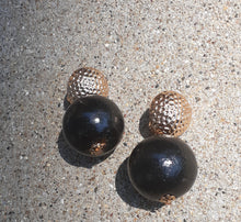 Load image into Gallery viewer, Minimalist Wooden Clip on Earrings Kargo Fresh
