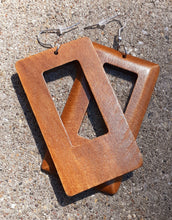 Load image into Gallery viewer, Minimalist natural wood Square Earrings Kargo Fresh
