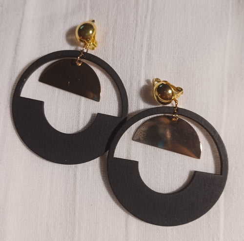 Minimalist wood clip on earrings Kargo Fresh