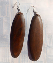 Load image into Gallery viewer, Minimalist wooden bag cluster earrings Kargo Fresh
