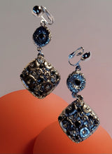 Load image into Gallery viewer, Modern brutalist clip on earrings Kargo Fresh
