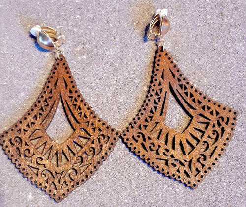 Natural Wooden Clip On Earrings Kargo Fresh