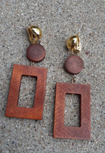Load image into Gallery viewer, Natural wood Clip On Earrings Kargo Fresh
