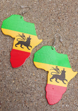 Load image into Gallery viewer, Natural wood Conquering Lion Rastafari Africa Earrings Kargo Fresh
