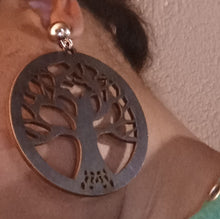 Load image into Gallery viewer, Natural wood Tree of Life Clip On Earrings Kargo Fresh

