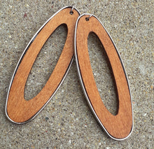 Load image into Gallery viewer, Natural wood and Metal Earrings Kargo Fresh
