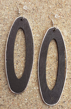 Load image into Gallery viewer, Natural wood and Metal Earrings Kargo Fresh
