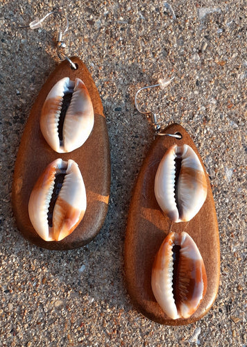 Natural wood with Cowrie Shells Dangle Earrings Kargo Fresh