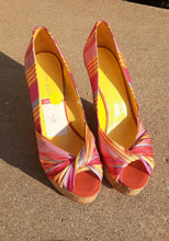 Load image into Gallery viewer, Nine West Chill Pill Wedges Size 7.5 Kargo Fresh
