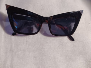 Oversized cat eye sunglasses new Kargo Fresh