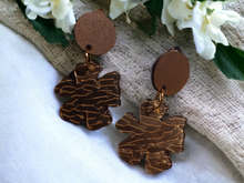 Load image into Gallery viewer, Handmade Acrylic and wood Clip on flower design earrings
