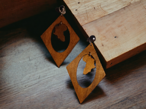 Wooden Africa clip on earrings