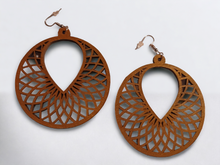 Load image into Gallery viewer, Geometric design wooden earrings
