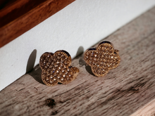 Load image into Gallery viewer, Rhinestone Lucky clover clip on earrings
