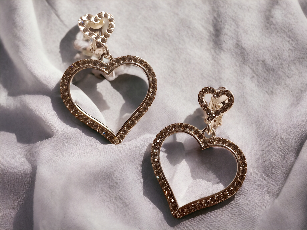 Clip on rhinestone heart earrings