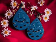 Load image into Gallery viewer, Vintage turquoise boho studded clip on earrings

