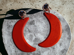 Classic Crescent Moon Earrings Clip on