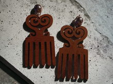 Load image into Gallery viewer, Clip on Adinkra symbol Earrings
