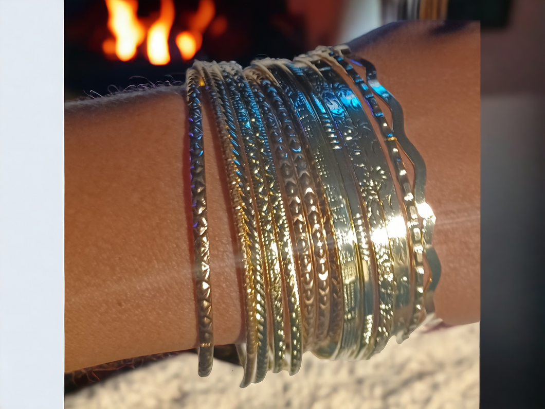 Set of 10 Chunky gold Bangles