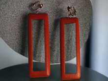 Load image into Gallery viewer, Clip on Minimalist Wooden rectangle earrings
