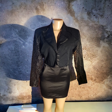 Load image into Gallery viewer, Vintage Julian Taylor Cropped Blazer M/10

