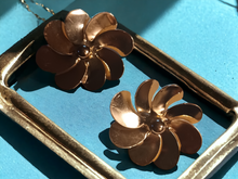 Load image into Gallery viewer, Gold Large metal abstract flower earrings
