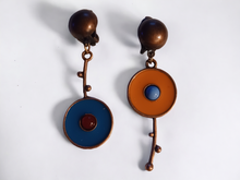 Load image into Gallery viewer, Abstract boho Assymetric clip on earrings
