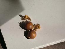 Load image into Gallery viewer, Avant Garde chunky wooden bead necklace and clip on earrings set
