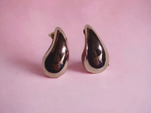 Load image into Gallery viewer, Modern minimalist teardrop stud earrings
