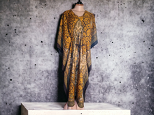 Load image into Gallery viewer, Boho Kaftan One Size
