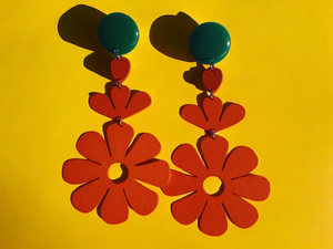 Clip on Large pop art 60s daisy earrings