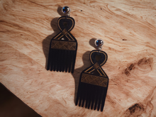 Load image into Gallery viewer, Clip on Adinkra symbol Afro pick Earrings
