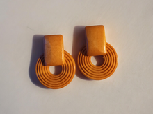 Load image into Gallery viewer, Chunky minimalist Wooden hoop clip on earrings
