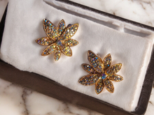 Load image into Gallery viewer, Rhinestone abstract daisy clip on stud earrings
