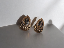 Load image into Gallery viewer, Rhinestone regency clip on studs
