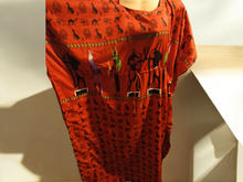 Load image into Gallery viewer, Beautiful Egyptian Themed Kaftan Free Size
