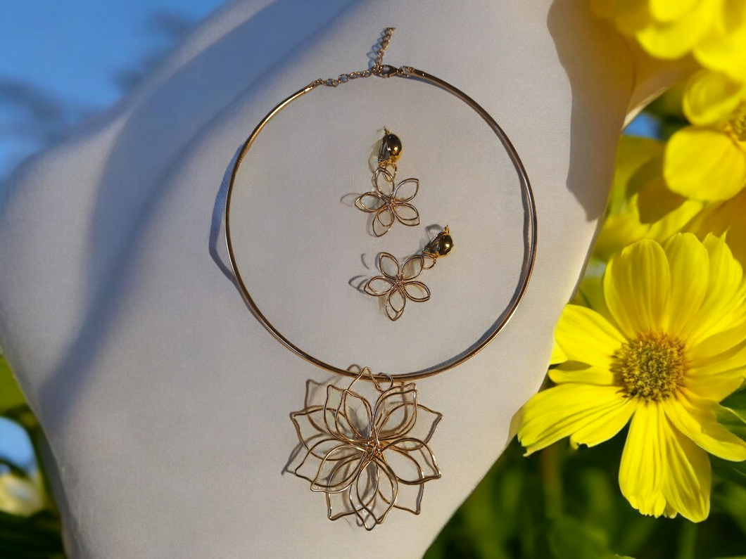 Abstract wire flower gold metal collar necklace and clip on earrings