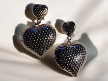 Load image into Gallery viewer, Hammered heart clip on earrings
