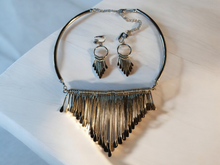 Load image into Gallery viewer, Classic kalimba bead necklace set with clip on earrings
