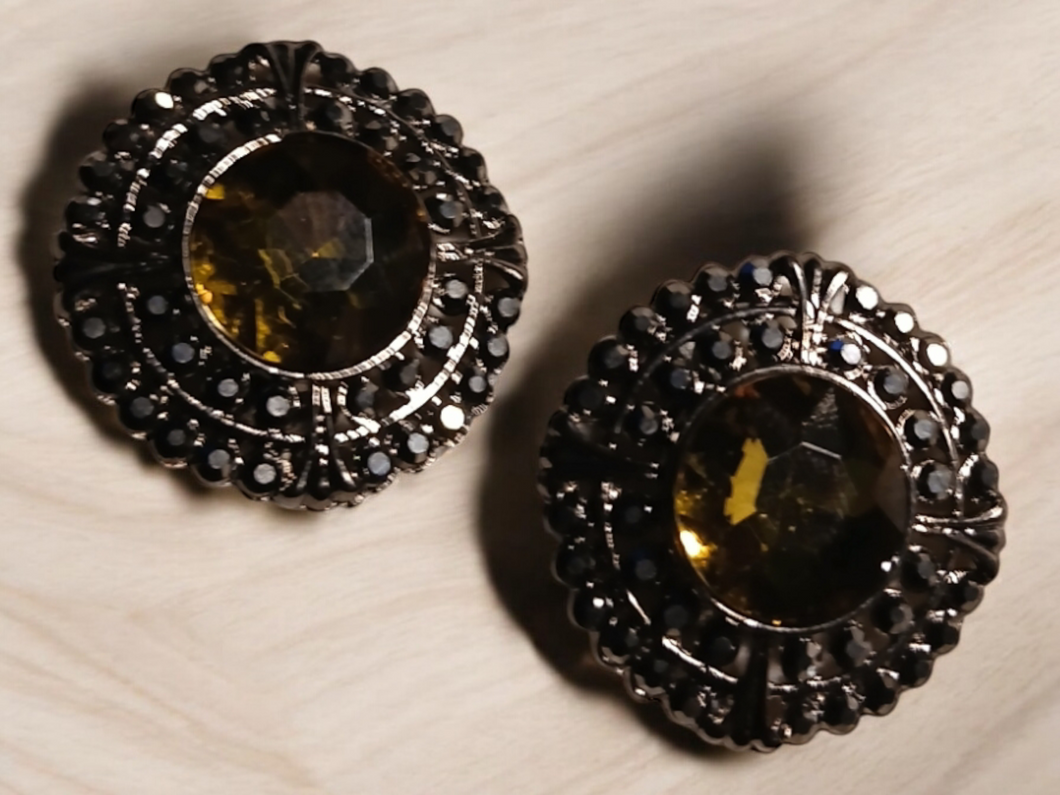 Rhinestone stud cluster clip on earrings