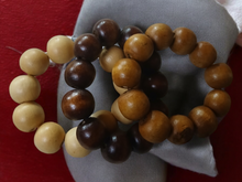 Load image into Gallery viewer, Vintage chunky bead bracelet set of 3
