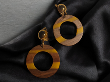 Load image into Gallery viewer, Handmade lucite and  Natural Wood Clip On Earrings
