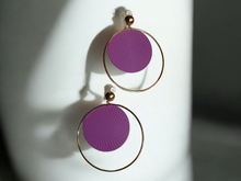 Load image into Gallery viewer, Handmade 2 tone metal clip on hoops
