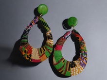 Load image into Gallery viewer, Handmade ankara kente clip on hoops
