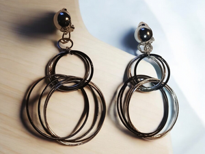 Abstract silver metal multi hoop clip on earrings